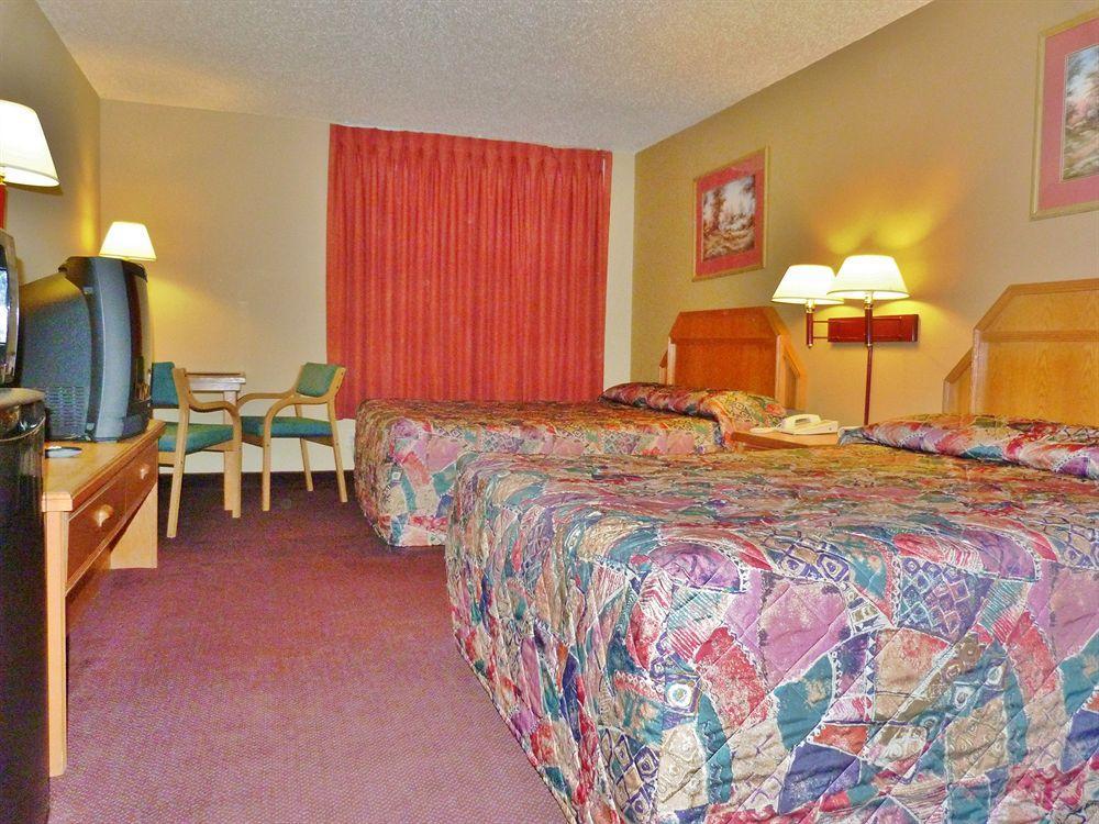 Budget Inn & Suites Nevada Exterior photo